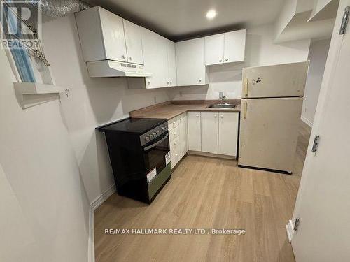 LOWER - 57 HIAWATHA ROAD , Toronto, Ontario M4L 2X7 4