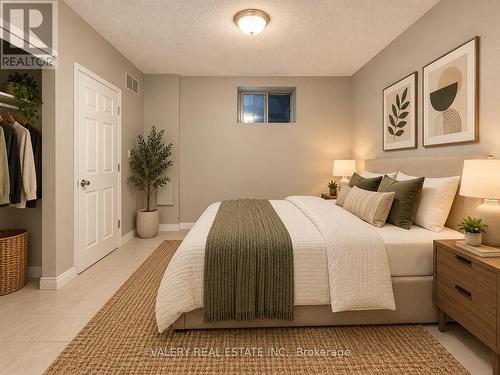 B3 - 815 KENNEDY ROAD , Toronto, Ontario M1K 2E3 2