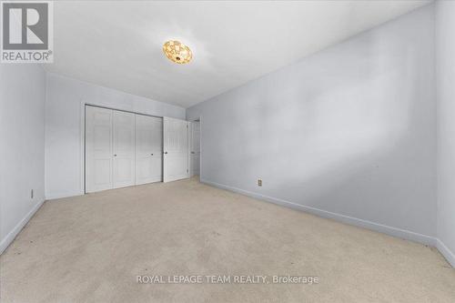 2000 Norway Crescent, Ottawa, ON 