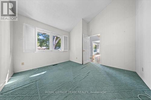 2000 Norway Crescent, Ottawa, ON 