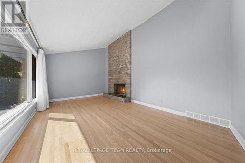 2000 Norway Crescent, Ottawa, ON 