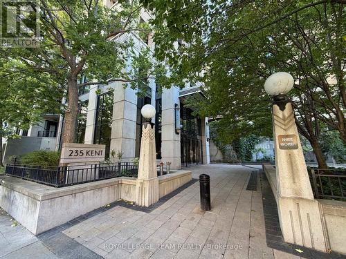 911 - 235 KENT STREET , Ottawa, Ontario K2P 1Z9 2