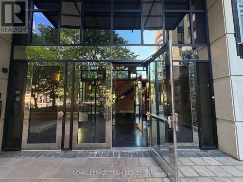 911 - 235 KENT STREET , Ottawa, Ontario K2P 1Z9 3