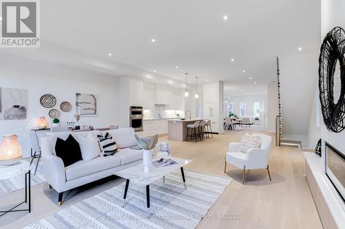 45 Benson Avenue, Mississauga, ON 