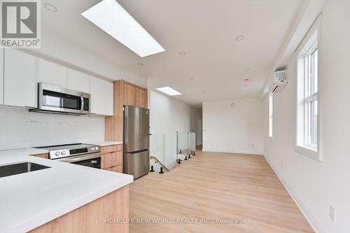 UPPER - 228 EMERSON AVE AVENUE , Toronto, Ontario M6H 3T6 3
