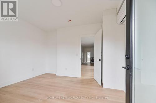 SECOND - 228 EMERSON AVE AVENUE , Toronto, Ontario M6H 3T6 4