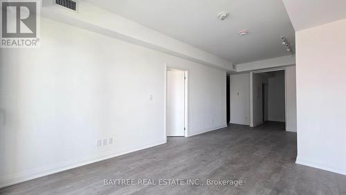 901 - 4015 THE EXCHANGE , Mississauga, Ontario L5B 0N9 5