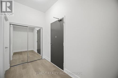 502 - 2916 HIGHWAY 7 ROAD , Vaughan, Ontario L4K 0K6 5