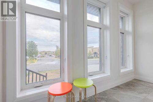 UNIT B - 819 AARON AVENUE , Ottawa, Ontario K2A 3P1 4