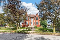 151 STELLICK AVENUE Newmarket, ON L3X 1T4