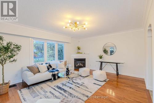 Living Room - 3021 Richmond Road, Ottawa, ON 
