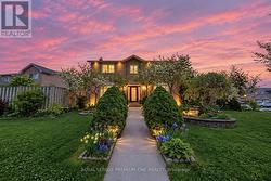 25 SIR LANCELOT COURT  Caledon, ON L7E 1N3