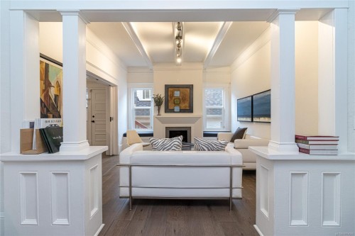 1161 Newport Ave, Oak Bay, BC 