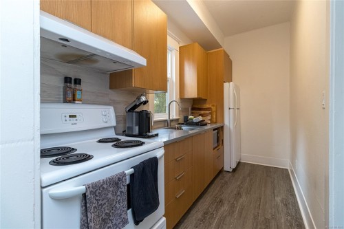 1161 Newport Ave, Oak Bay, BC 