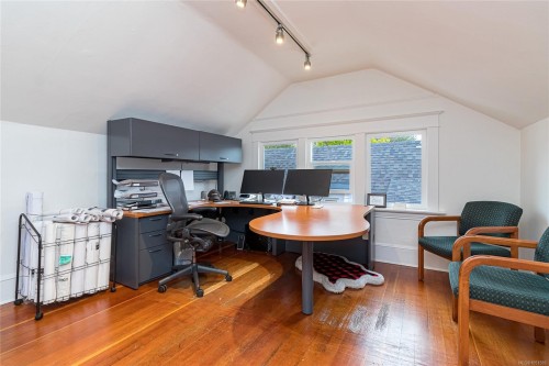 1161 Newport Ave, Oak Bay, BC 