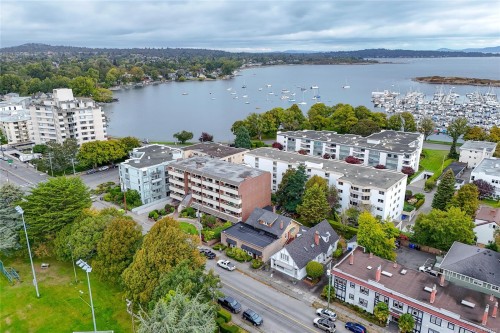 1161 Newport Ave, Oak Bay, BC 