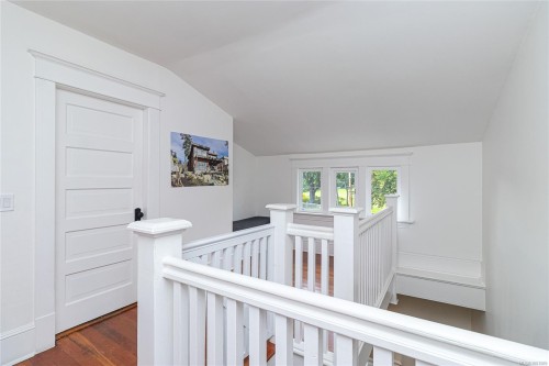 1161 Newport Ave, Oak Bay, BC 