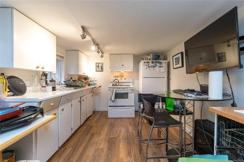 1161 Newport Ave, Oak Bay, BC 