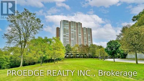 2507 - 5 MASSEY SQUARE , Toronto, Ontario M4C 5L5 2