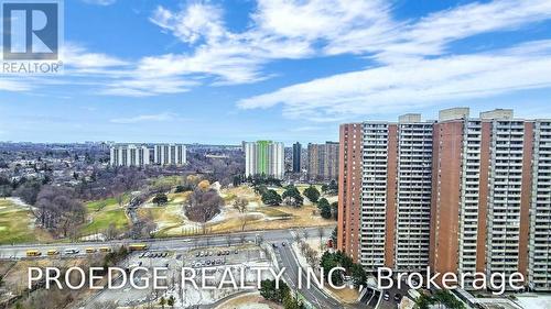 2507 - 5 MASSEY SQUARE , Toronto, Ontario M4C 5L5 5