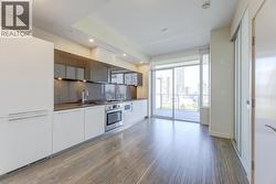9XX 6383 MCKAY AVENUE Burnaby, BC V5H 0H8