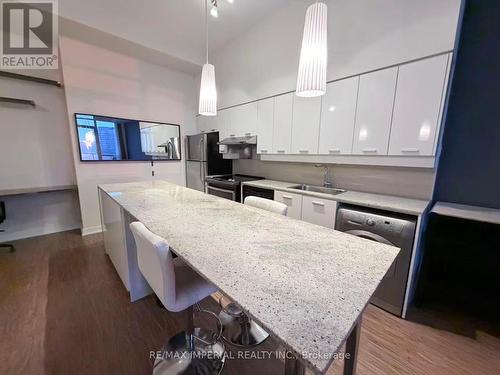 PH07 - 33 SINGER COURT , Toronto, Ontario M2K 0B4 2