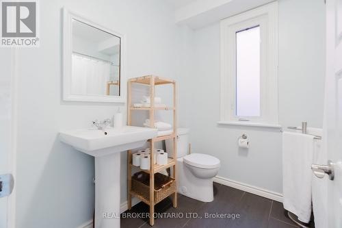33 Argyle Avenue, Ottawa, ON 
