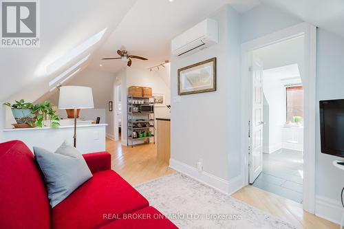 33 Argyle Avenue, Ottawa, ON 