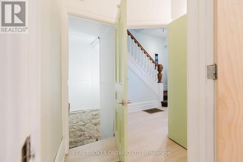 33 Argyle Avenue, Ottawa, ON 