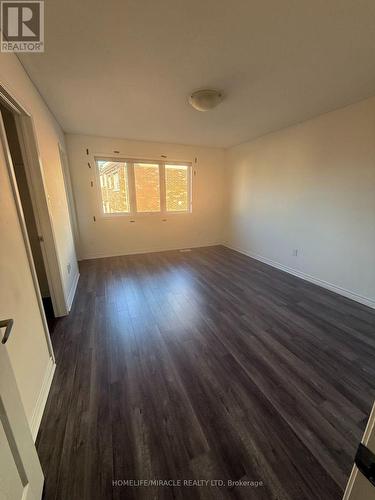 69 BENHURST CRESCENT , Brampton, Ontario L7A 5A5 5