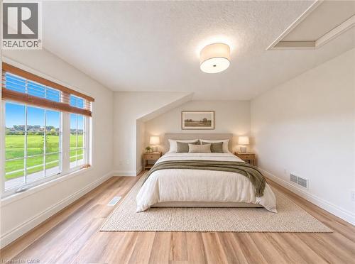 virtual staging - 250 Parkvale Drive, Kitchener, ON 