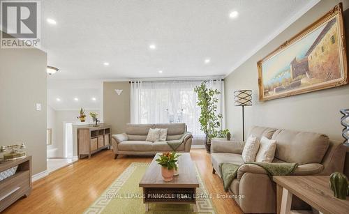 7217 FAYETTE CIRCLE , Mississauga, Ontario L5N 1Y5 4