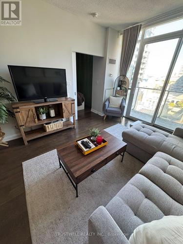 2005 - 126 SIMCOE STREET , Toronto, Ontario M5H 4E6 4