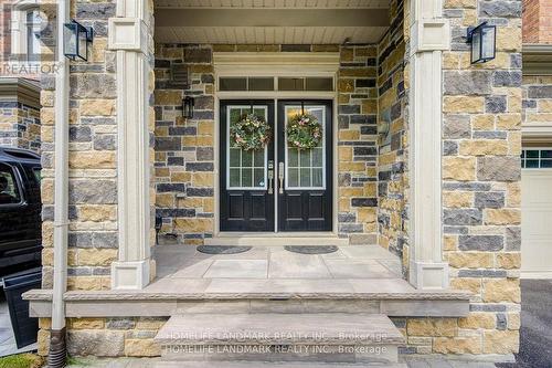 2479 GATESHEAD COMMON , Oakville, Ontario L6M 0S2 2