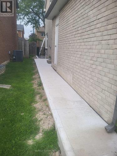BASEMENT - 609 AMBERWOOD CRESCENT , Pickering, Ontario L1V 3Y6 3