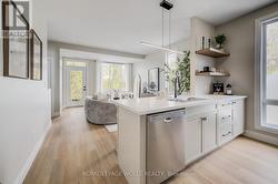 UNIT 15 (THE GROVE) - 210 HERITAGE DRIVE  Kitchener, ON N2B 0B5