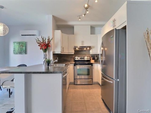 311-1440 Rue Gaston-Véronneau  , Longueuil (Le Vieux-Longueuil), QC J4N 0H1 2