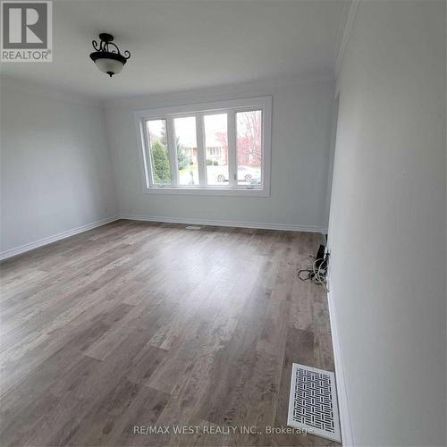245 KINGSLEIGH COURT , Milton, Ontario L9T 1X6 2