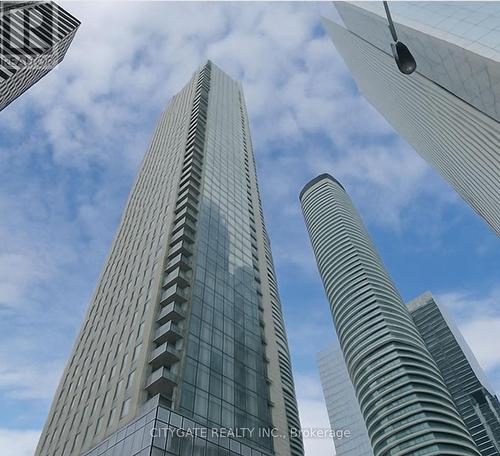 2003 - 10 YORK STREET , Toronto, Ontario M5J 0E1