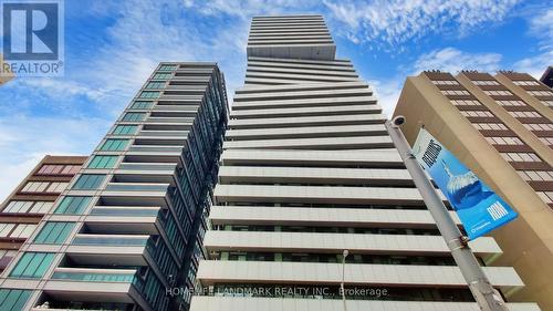 2305 - 200 BLOOR STREET W , Toronto, Ontario M5S 0B1 2