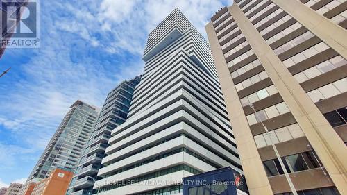 2305 - 200 BLOOR STREET W , Toronto, Ontario M5S 0B1 3