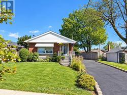 3 BRANTWOOD DRIVE  Toronto, ON M1H 2G5