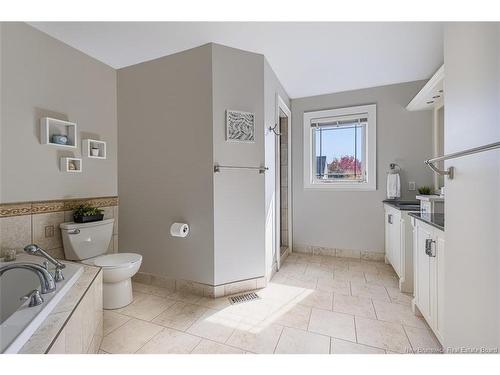 101 Summerhill Row, Fredericton, NB 