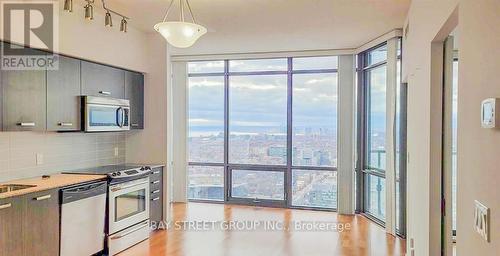 3602 - 832 BAY STREET W , Toronto, Ontario M5S 1Z6 3