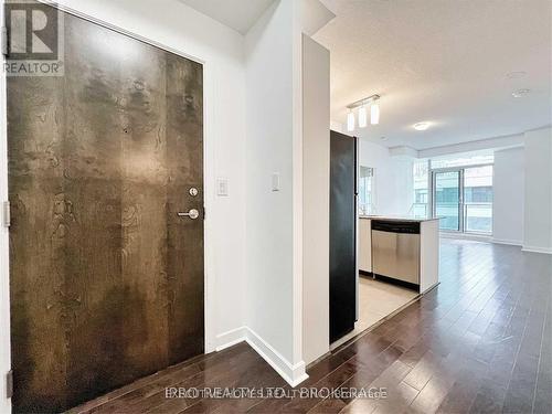 405 - 18 HARBOUR STREET , Toronto, Ontario M5J 2Z6 3