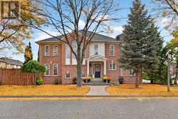 5555 LINWELL PLACE  Mississauga, ON L5M 6L7