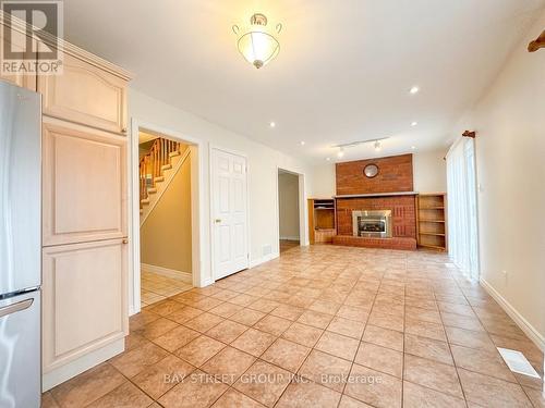 76 MAYFAIR DRIVE , Barrie, Ontario L4N 6Y9 5