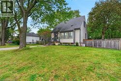 2223 GLENWOOD SCHOOL Drive  Burlington, ON L7R 3R4