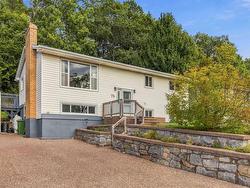 75 Kaye Street  Lower Sackville, NS B4C 1M8