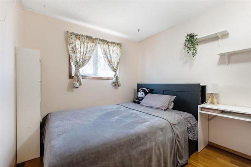 122 James Carleton Drive, Winnipeg, MB 